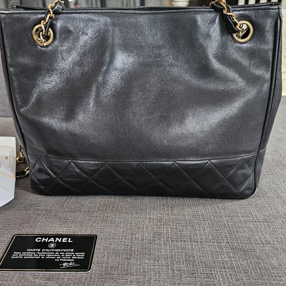 CHANEL Chain Tote Shoulder Crossbody Bag Lambskin Black 100% Authentic Guarantee - Picture 4 of 16